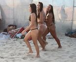"Ludilo" na Copacabani: Meksikanci se raduju, Brazilci tuguju, ali se svi dobro zabavljaju
