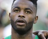 Alex Song moli navijače Kameruna da mu oproste