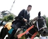 Više od 30 konjanika iz Zenice krenulo prema Pruscu