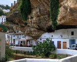 Upoznajte Setenil de las Bodges - grad isklesan u stijenama