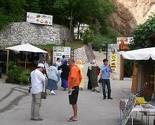 Hercegovački biser Blagaj: Turisti preplavili gradić na Buni
