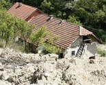 Pusti i ugroženi domovi: Mještani Kule i danas strahuju od klizišta