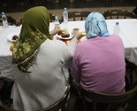 Ramazan u kolektivnom centru: Nije teško postiti, ali da nam je za Bajram kući