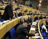 Nakon početka sjednice Parlamenta FBiH proglašena jednosatna pauza
