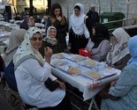 Konvoj Bajrampaša u Bihaću: Priređen zajednički iftar na centralnom gradskom trgu