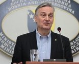 SDA: Lagumdžiji treba politički šamar; SNSD: Nećemo glasati za smjenu