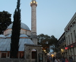 Iftar na mostarski način: Miris somuna, ezan sa minareta i vatromet na nebu
