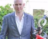 Biciklist snimio sudar sa automobilom, "letio" tri metra u visinu