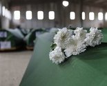 Potočari: Jeziva tišina uoči oproštaja od 175 žrtava genocida u Srebrenici