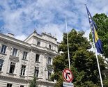 Sarajevo: Zašto pripadnici Oružanih snaga BiH nisu spustili zastave na pola koplja?!