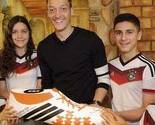 Mesut Özil demantovao da je donirao premije djeci Gaze