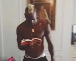Balotelli peglao majicu i plesao dok je čitao Ibrahimovićevu knjigu