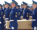 Avion sa 20 tijela stradalih putnika malezijskog aviona poletio za Holandiju