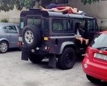 Ko kaže da je Dubrovnik skup? Pogledajte kako turisti spavaju na krovu automobila