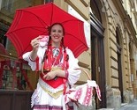 Zagreb: Šestinska djevojka licitarskim srcima osvaja turiste