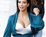 Kim Kardashian pokazala raskošni dekolte