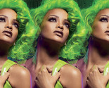 Svestrana Rihanna: Pjevačica reklamira svoj novi make-up i pomaže oboljelima od AIDS-a