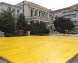 Ispred Narodnog pozorišta počele pripreme za SFF