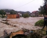 U Gračanici katastrofalna situacija: Nivo vode i dalje raste
