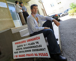Muhedin Muhić počeo štrajk glađu ispred Vlade TK