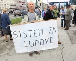 Sarajevo: Mirno okupljanje građana, nezadovoljstvo radom domaćih i međunarodnih institucija