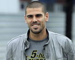 Victor Valdes bi mogao karijeru nastaviti u Liverpoolu