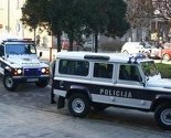 Zenica: Istražitelji pronašli pištolj, drogu i vazdušne puške