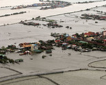 Strašni prizori na Filipinima: Poplave odnijele pet života, 200.000 evakuisanih