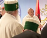 Papa u Albaniji tražio od muslimana da osude ekstremizam