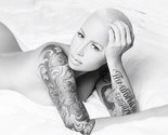 Amber Rose preduhitrila hakere i objavila golišavu fotografiju