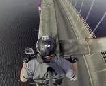 GoPro kamerom snimio vožnju motociklom po konstrukciji mosta