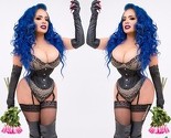 Kelly Lee Dekay, žena sa strukom obima 40 cm: Inspirišu me seksi strip junakinje