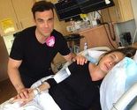Porod svoje supruge Robbie Williams prenosi preko Twittera