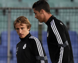 Majstori na djelu: Ronaldo i Modrić se dodavali leđima