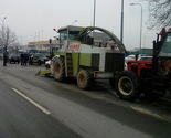 Protest mljekara: U Bosanskoj Gradišci zaustavljena dva kamiona