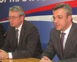 SDS i NS: Pokušat ćemo okupiti 42 poslanika koji će donijeti promjene u RS
