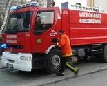 Vatrogasci u TK imali pune ruke posla, gorjele tri kuće i automobil