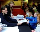 Asmir Begović se družio sa najmlađim navijačima Stokea