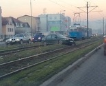 Saobraćajna nesreća na Stupu, automobil završio na tramvajskim šinama