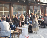 Sarajlije uživale u sunčanoj nedjelji: Decembarska kafa u "ljetnim" baštama