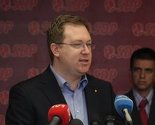 Lipovača izveden iz Vlade i vraćen kući, uhapšen i drugi osumnjičeni