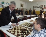Šah jača karakter: Čubrilović odigrao simultanku sa osnovcima