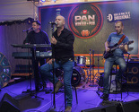 Bend Fabrika teologa danas nastupa na Sarajevo Holiday Marketu