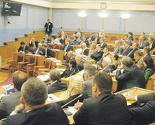 Potukli se poslanici vlasti i opozicije u crnogorskom parlamentu