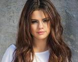 Selena Gomez kritikovana zbog pokazivanja otkrivenog članka u džamiji