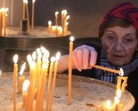 Pripreme za pravoslavni Božić: Kupuje se badnjak, čisti kuća, spremaju kolači...