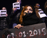 Bdijenja širom Evrope: Svijeće i olovke za ubijene članove redakcije Charlie Hebdo