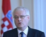 Preliminarni rezultati: U tijesnoj trci Josipović vodi sa 50,04 posto glasova