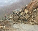 Zbog većeg odrona obustavljen saobraćaj na putu Skender Vakuf - Turbe