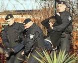 Drama u Varaždinu: Pri deložaciji kuće bivšeg fudbalera policija iznijela Ivana Sinčića